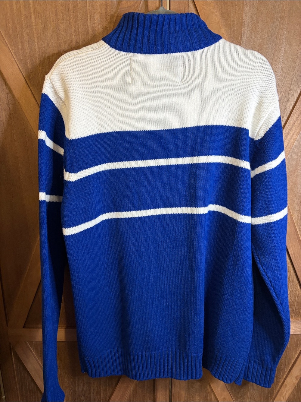 Vintage Toronto Maple Leafs NHL Licensed Ilanco Full-Zip Knit Sweater SIZE LARGE - Picture 9 of 10